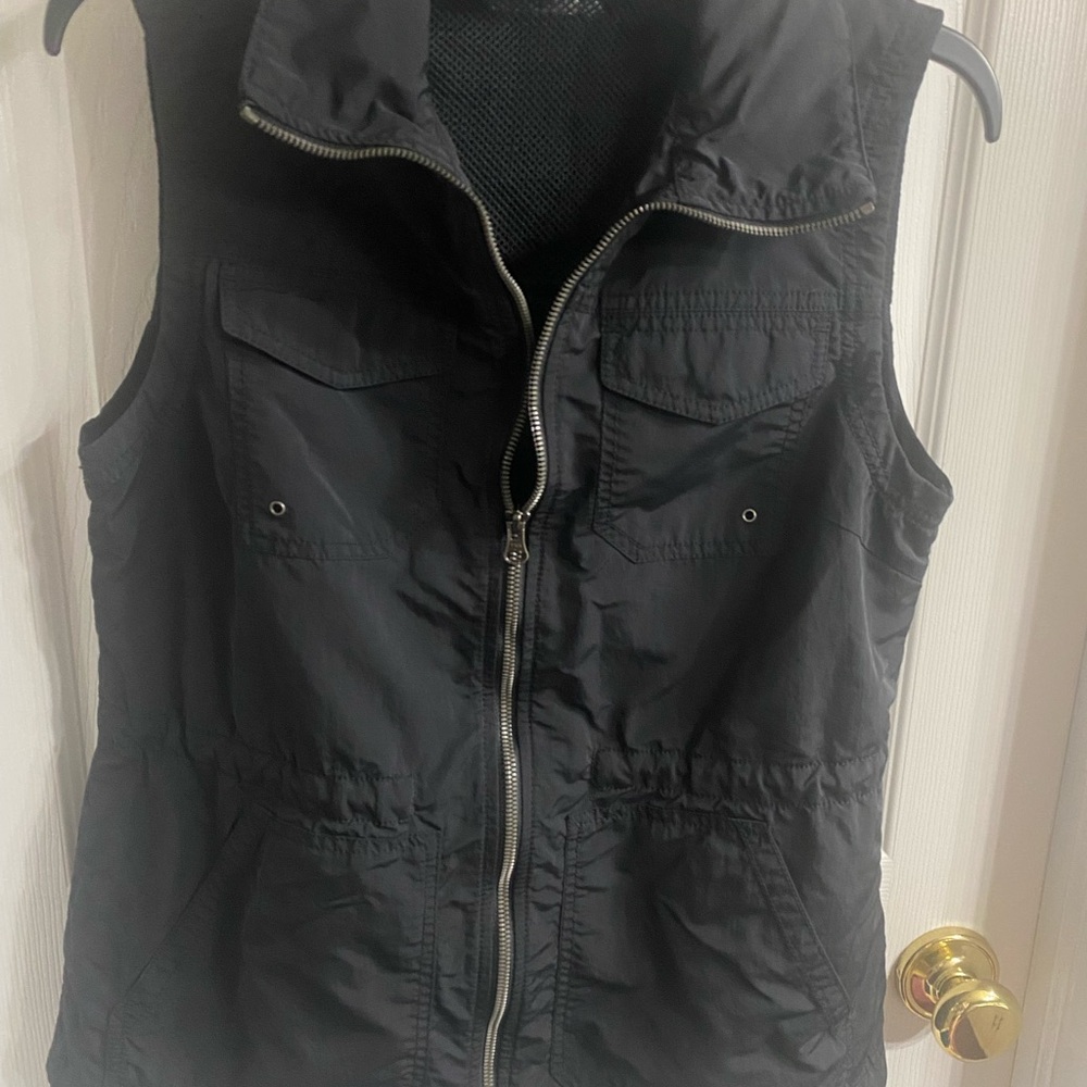 Columbia Black Women's Vest